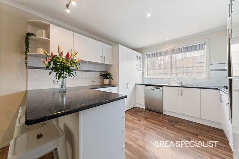Photo - 22 Walmac Close, Tooradin VIC 3980 - Image 4