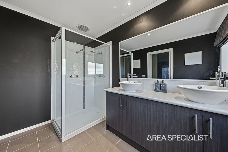 Photo - 22 Walmac Close, Tooradin VIC 3980 - Image 9