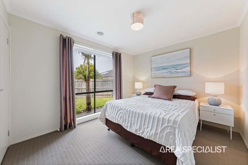 Photo - 22 Walmac Close, Tooradin VIC 3980 - Image 12