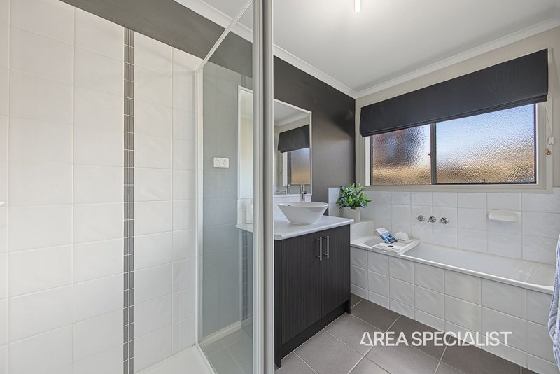Photo - 22 Walmac Close, Tooradin VIC 3980 - Image 13