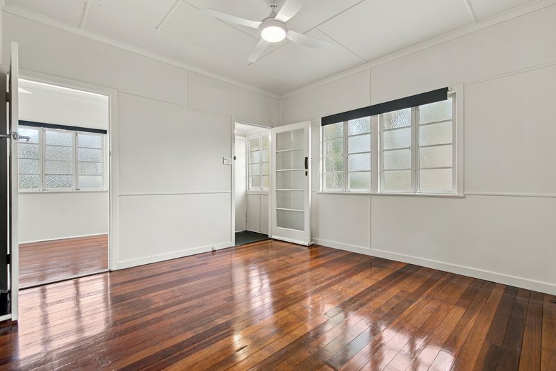Photo - 22 Walter Street, Bulimba QLD 4171 - Image 2