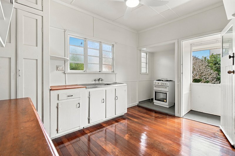 Photo - 22 Walter Street, Bulimba QLD 4171 - Image 3