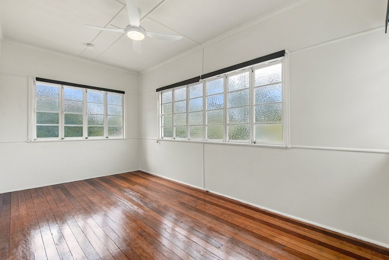 Photo - 22 Walter Street, Bulimba QLD 4171 - Image 4
