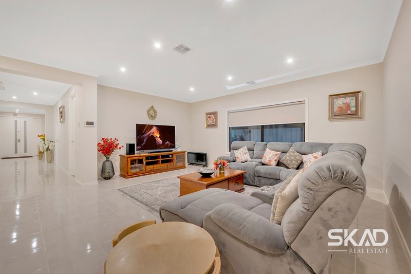 Photo - 22 Water Lily Circuit, Craigieburn VIC 3064 - Image 9