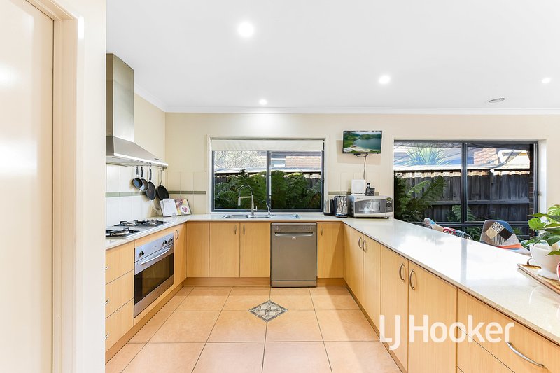 Photo - 22 Wattle Valley Close, Lyndhurst VIC 3975 - Image 3