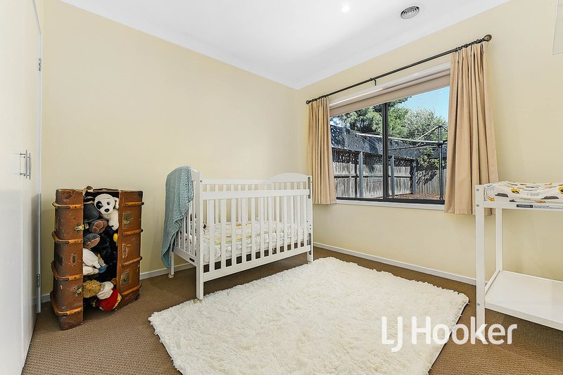 Photo - 22 Wattle Valley Close, Lyndhurst VIC 3975 - Image 9