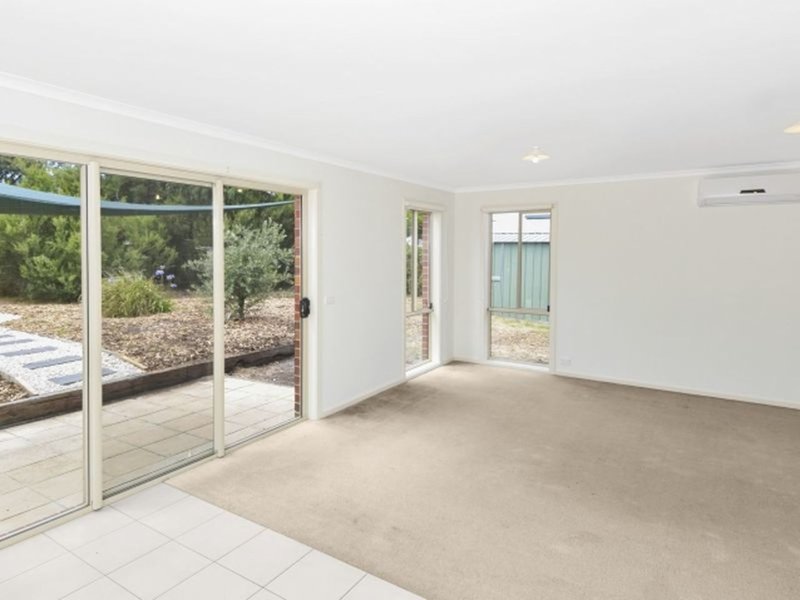 Photo - 22 Wattlehill Grove, St Leonards VIC 3223 - Image 5