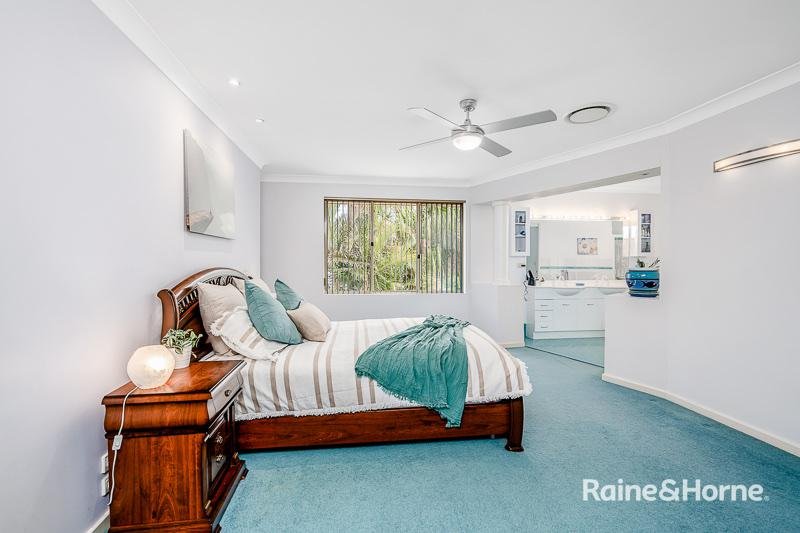 Photo - 22 Weeroona Place, Rouse Hill NSW 2155 - Image 6