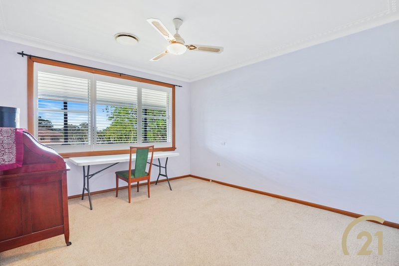 Photo - 22 Weeroona Road, Edensor Park NSW 2176 - Image 8