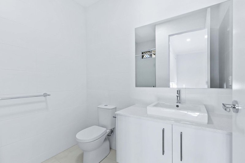 Photo - 22 Wellside Street, Morayfield QLD 4506 - Image 10