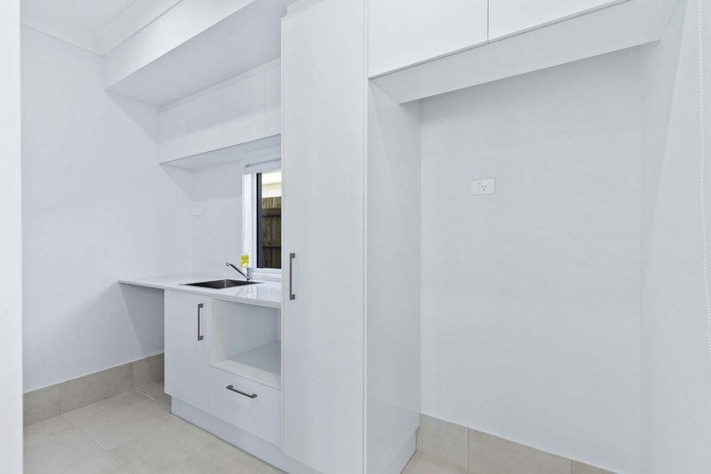 Photo - 22 Wellside Street, Morayfield QLD 4506 - Image 11