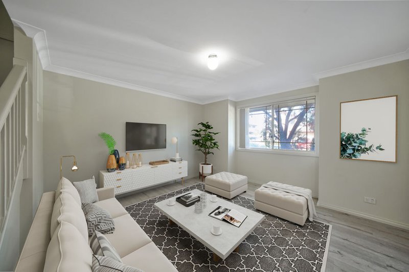 2/2 Wellwood Avenue, Moorebank NSW 2170