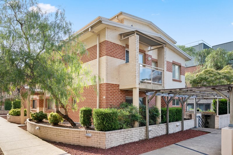 2/2 Wentworth Avenue, Toongabbie NSW 2146