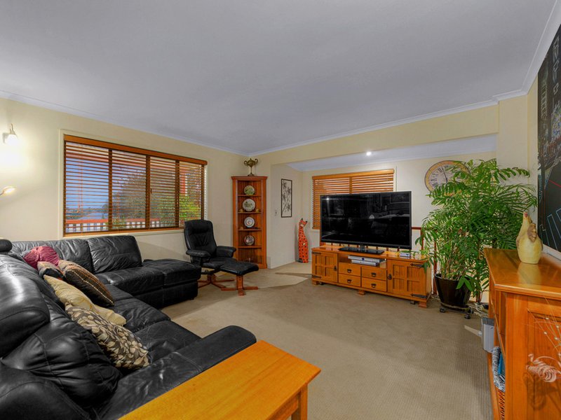 Photo - 22 Westcliffe Street, Banyo QLD 4014 - Image 7