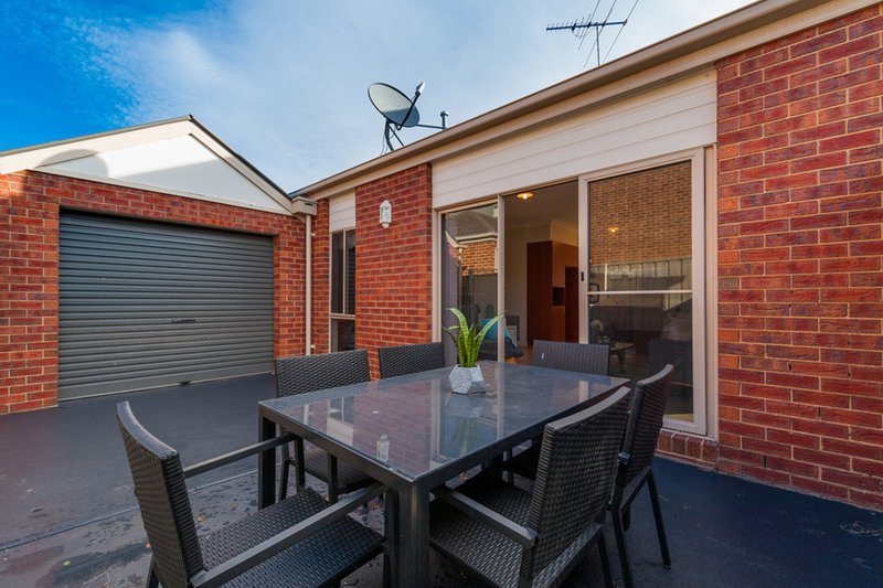 Photo - 22 Westerfolds Loop, Craigieburn VIC 3064 - Image 13