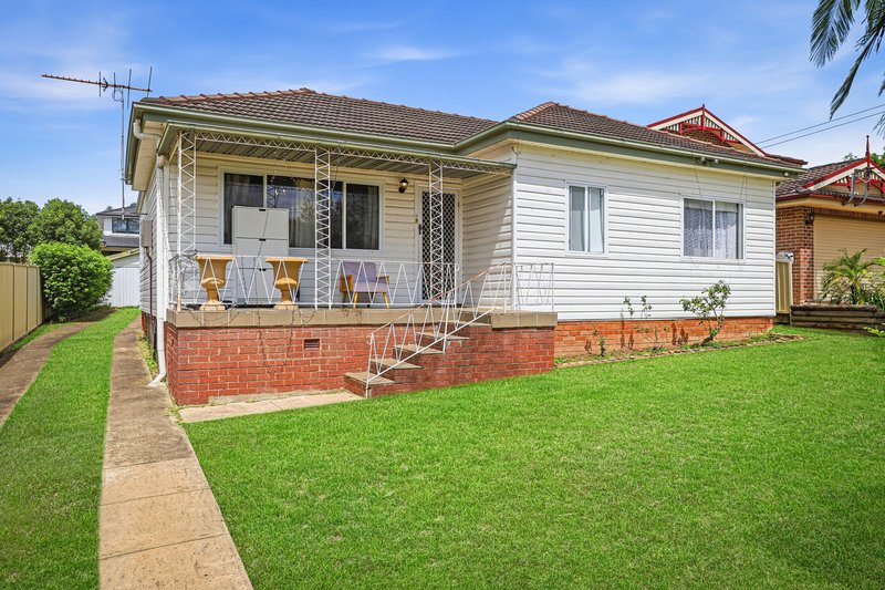 Photo - 22 Western Crescent, Blacktown NSW 2148 - Image 1
