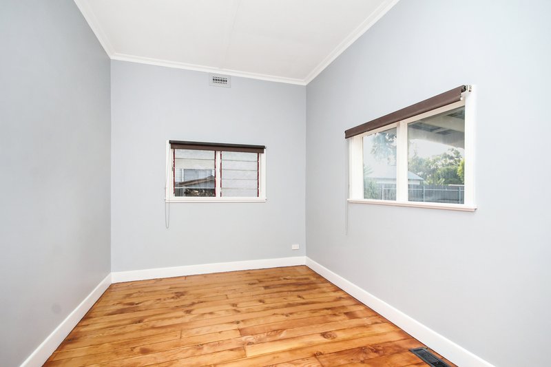 Photo - 22 Wilmoth Avenue, Horsham VIC 3400 - Image 7