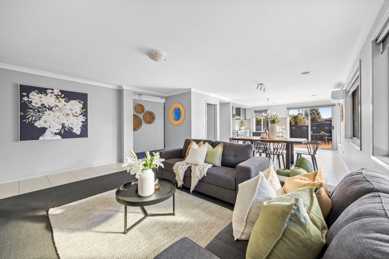 Photo - 22 Wilmott Street, Lucas VIC 3350 - Image 2
