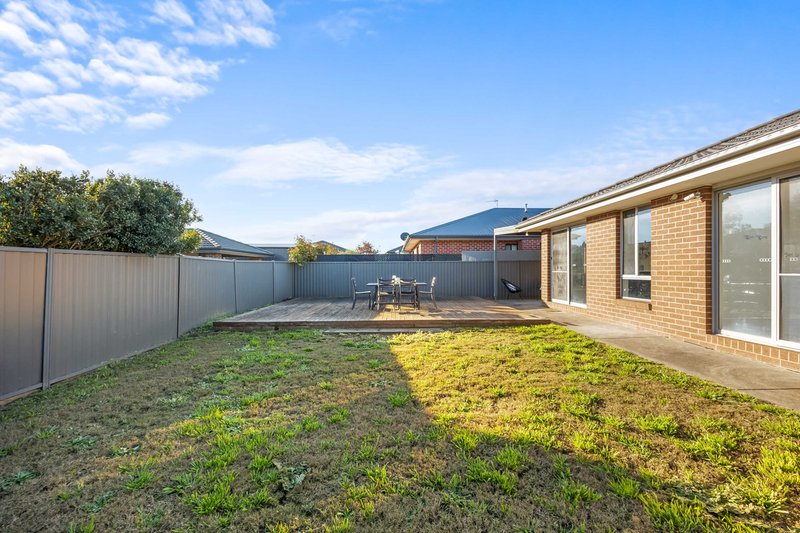 Photo - 22 Wilmott Street, Lucas VIC 3350 - Image 16