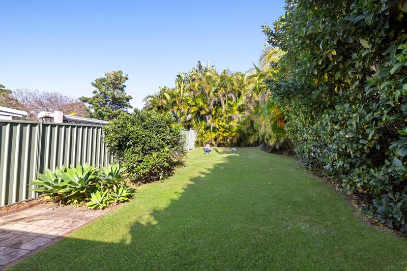 Photo - 22 Wilson Street, Freshwater NSW 2096 - Image 2
