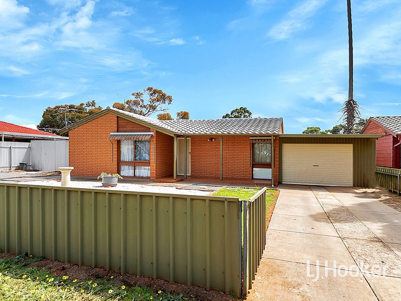 Photo - 22 Wilterna Crescent, Smithfield SA 5114 - Image 1