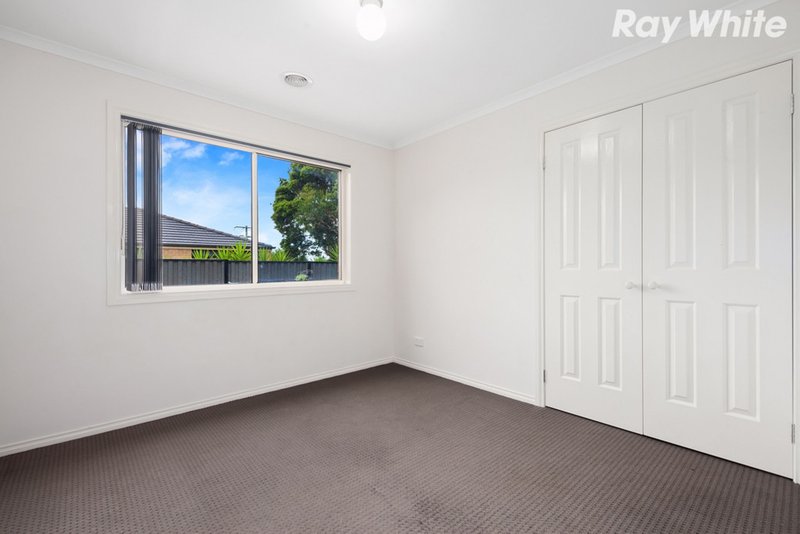 Photo - 22 Windermere Boulevard, Pakenham VIC 3810 - Image 12