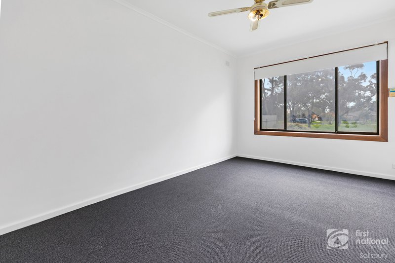 Photo - 22 Woodfalls Road, Elizabeth Vale SA 5112 - Image 7