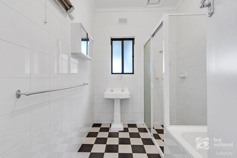 Photo - 22 Woodfalls Road, Elizabeth Vale SA 5112 - Image 10