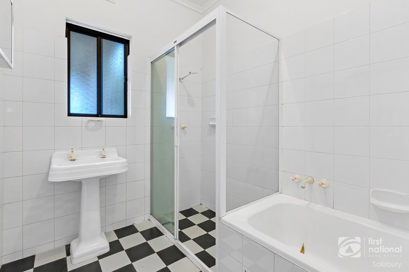 Photo - 22 Woodfalls Road, Elizabeth Vale SA 5112 - Image 11