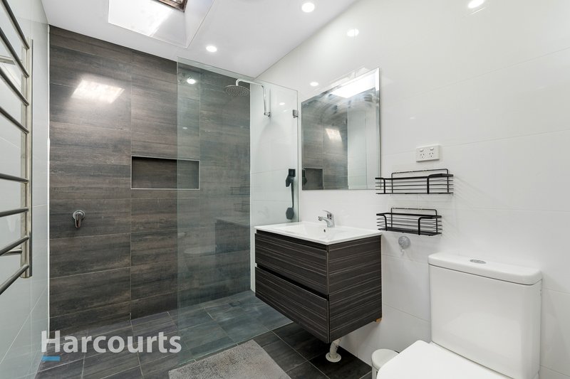 Photo - 22 Woodview Road, Oxley Park NSW 2760 - Image 4