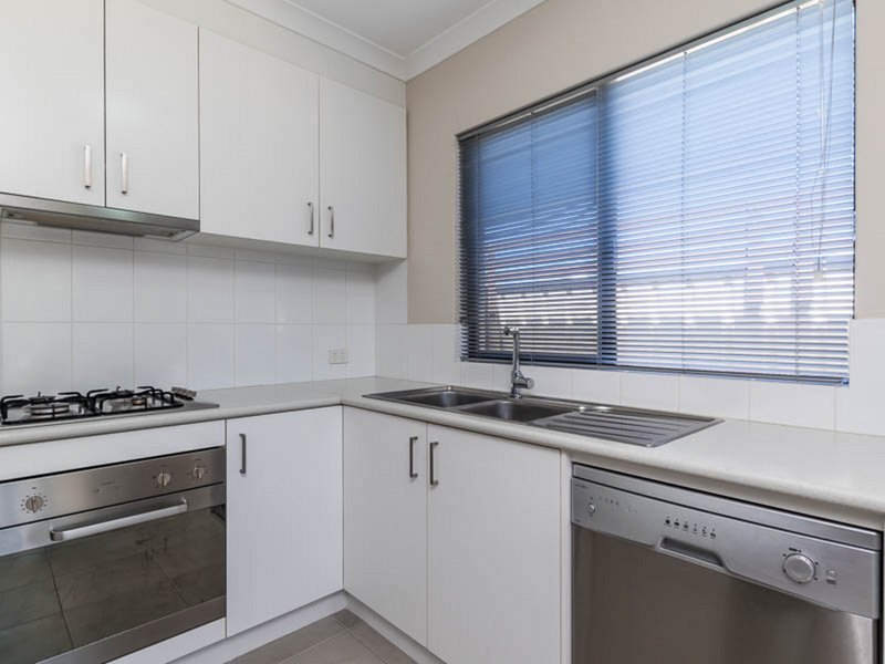 Photo - 22 Wotan Street, Innaloo WA 6018 - Image 10