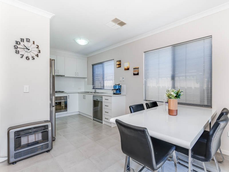 Photo - 22 Wotan Street, Innaloo WA 6018 - Image 12