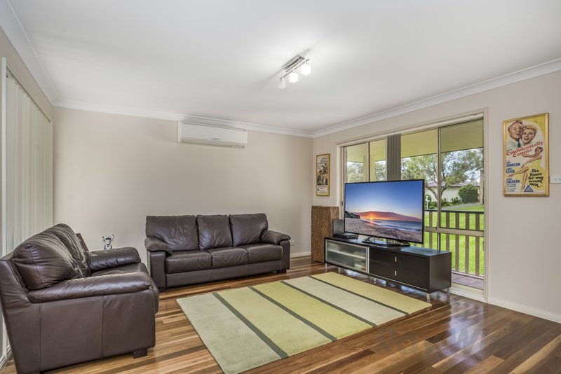 Photo - 22 Wyera Crescent, Carey Bay NSW 2283 - Image 4