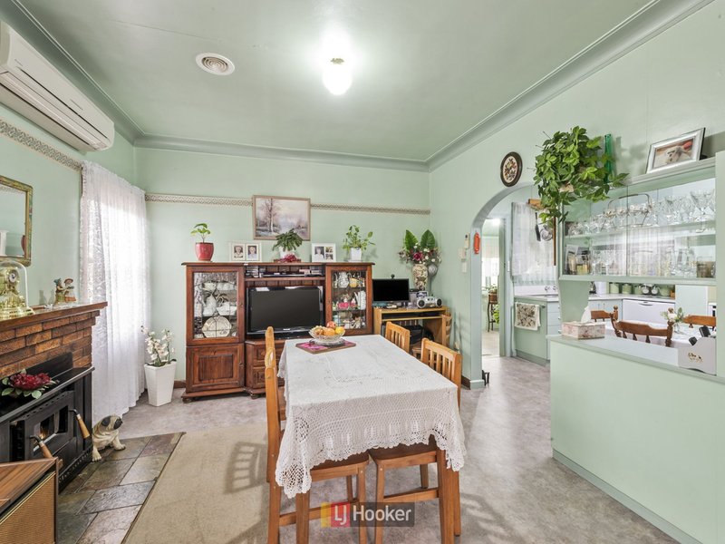 Photo - 22 Wynne Street, Colac VIC 3250 - Image 3