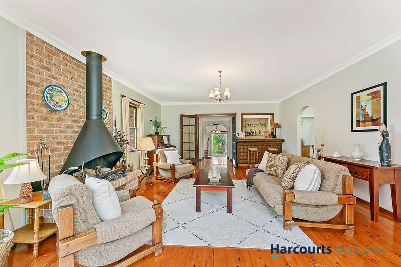 Photo - 22 Yale Close, North Rocks NSW 2151 - Image 3