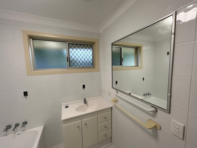 Photo - 22 Yangoora Crescent, Ashmore QLD 4214 - Image 18