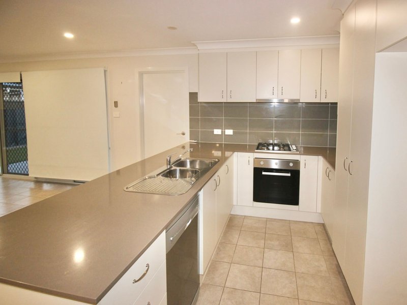Photo - 22 Yarborough Road, Cameron Park NSW 2285 - Image 3