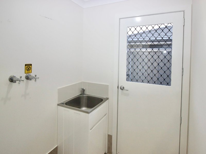 Photo - 22 Yarborough Road, Cameron Park NSW 2285 - Image 10