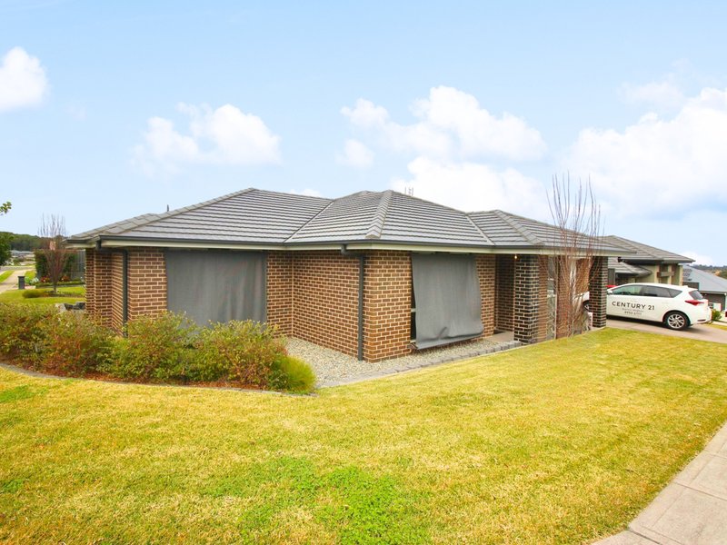 Photo - 22 Yarborough Road, Cameron Park NSW 2285 - Image 14