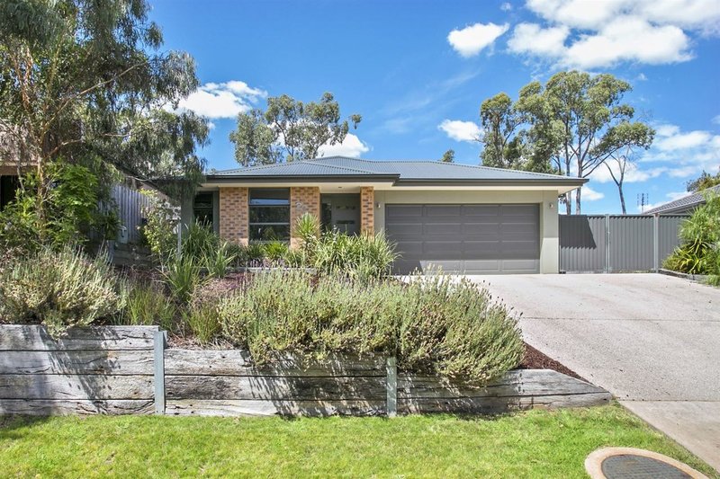 22 Zoe Drive, Mount Helen VIC 3350