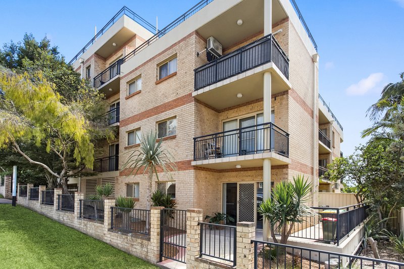 Photo - 2/20-22 Hercules Street, Wollongong NSW 2500 - Image 1