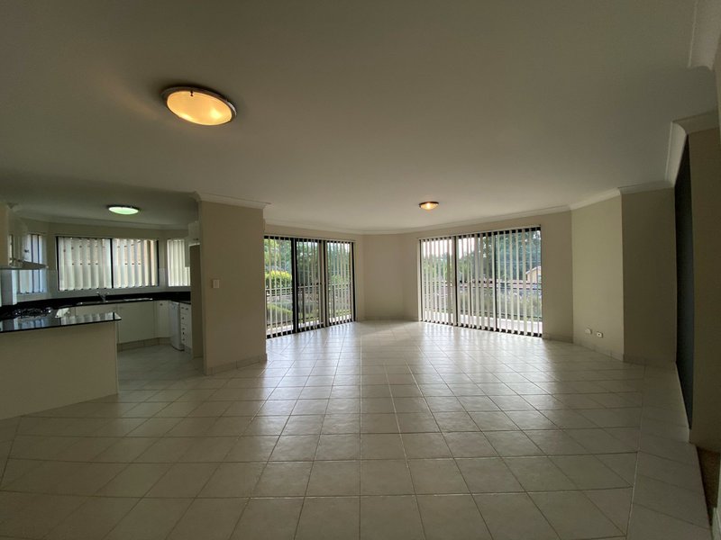 Photo - 2/20-26 Jenner Street, Baulkham Hills NSW 2153 - Image 5