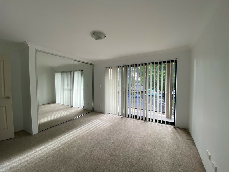 Photo - 2/20-26 Jenner Street, Baulkham Hills NSW 2153 - Image 10