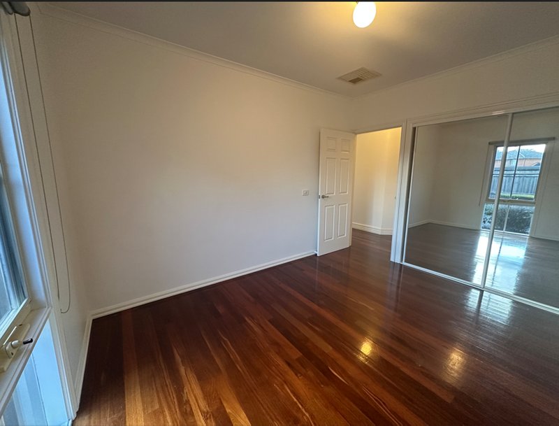 Photo - 2/20 Acacia Street, Glenroy VIC 3046 - Image 8