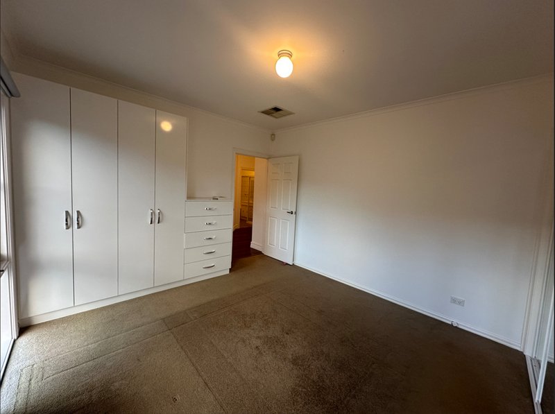 Photo - 2/20 Acacia Street, Glenroy VIC 3046 - Image 10