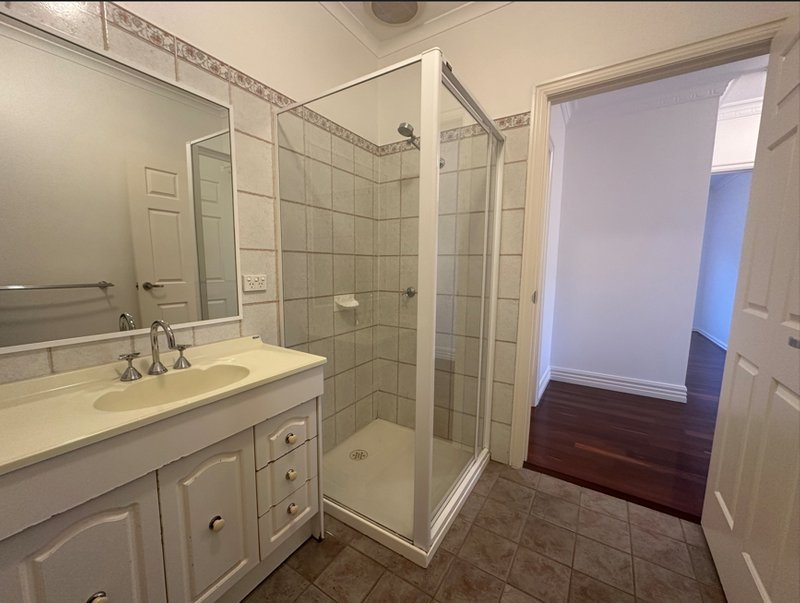 Photo - 2/20 Acacia Street, Glenroy VIC 3046 - Image 11