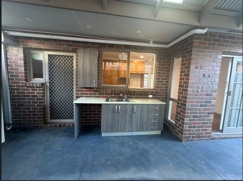 Photo - 2/20 Acacia Street, Glenroy VIC 3046 - Image 16