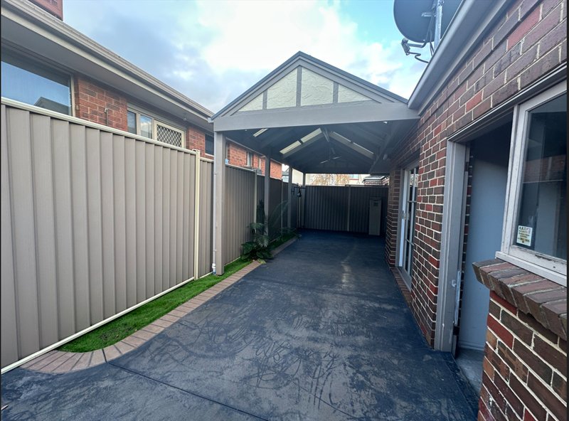 Photo - 2/20 Acacia Street, Glenroy VIC 3046 - Image 17
