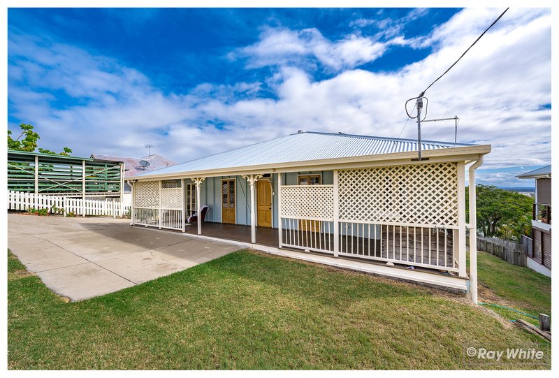 Photo - 220 Agnes Street, The Range QLD 4700 - Image 4