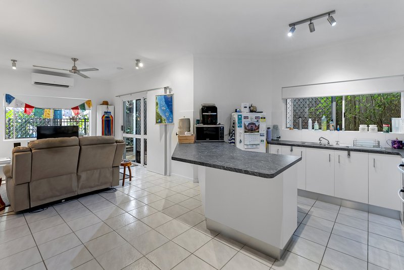 Photo - 2/20 Anderson Street, Trinity Beach QLD 4879 - Image 4